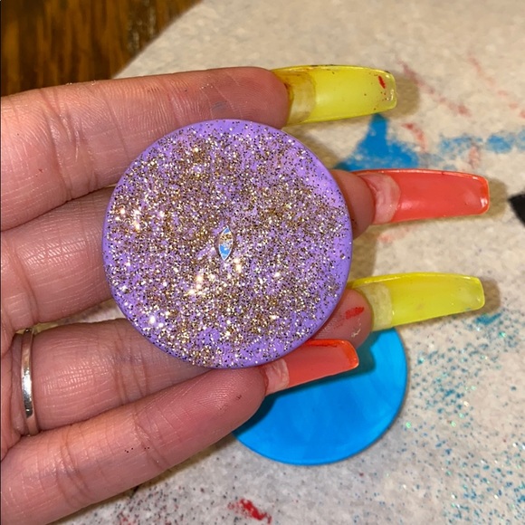 Custom Popsocket - Picture 2 of 2